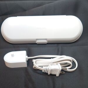 Philips White Toothbrush Case & Charging Base